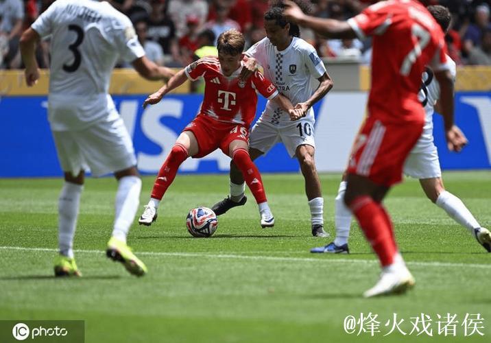 未满18岁完成德甲首秀,卡尔成拜仁队史首人 未满18岁完成德甲首秀,卡尔成拜仁队史首人